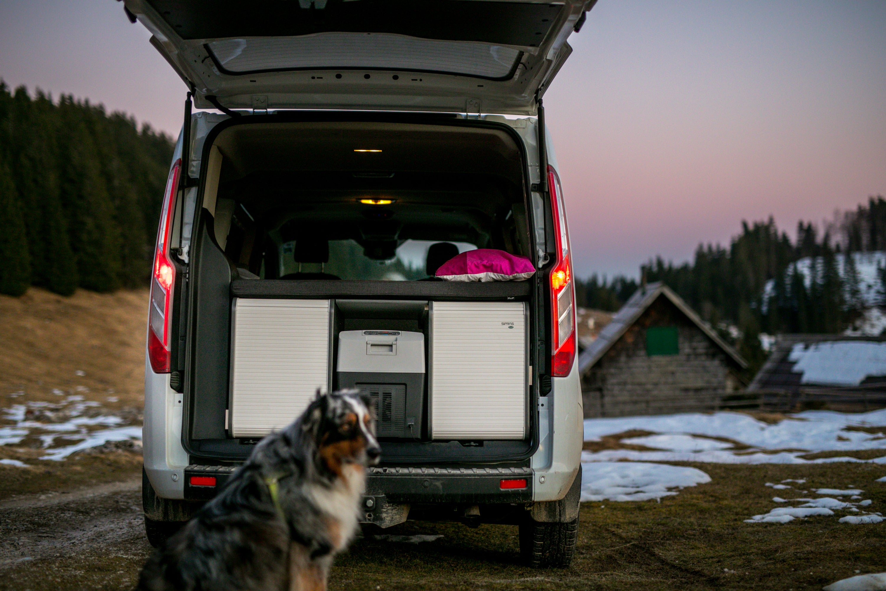 FLIP Camping Box - Luxurious Campervan Module
