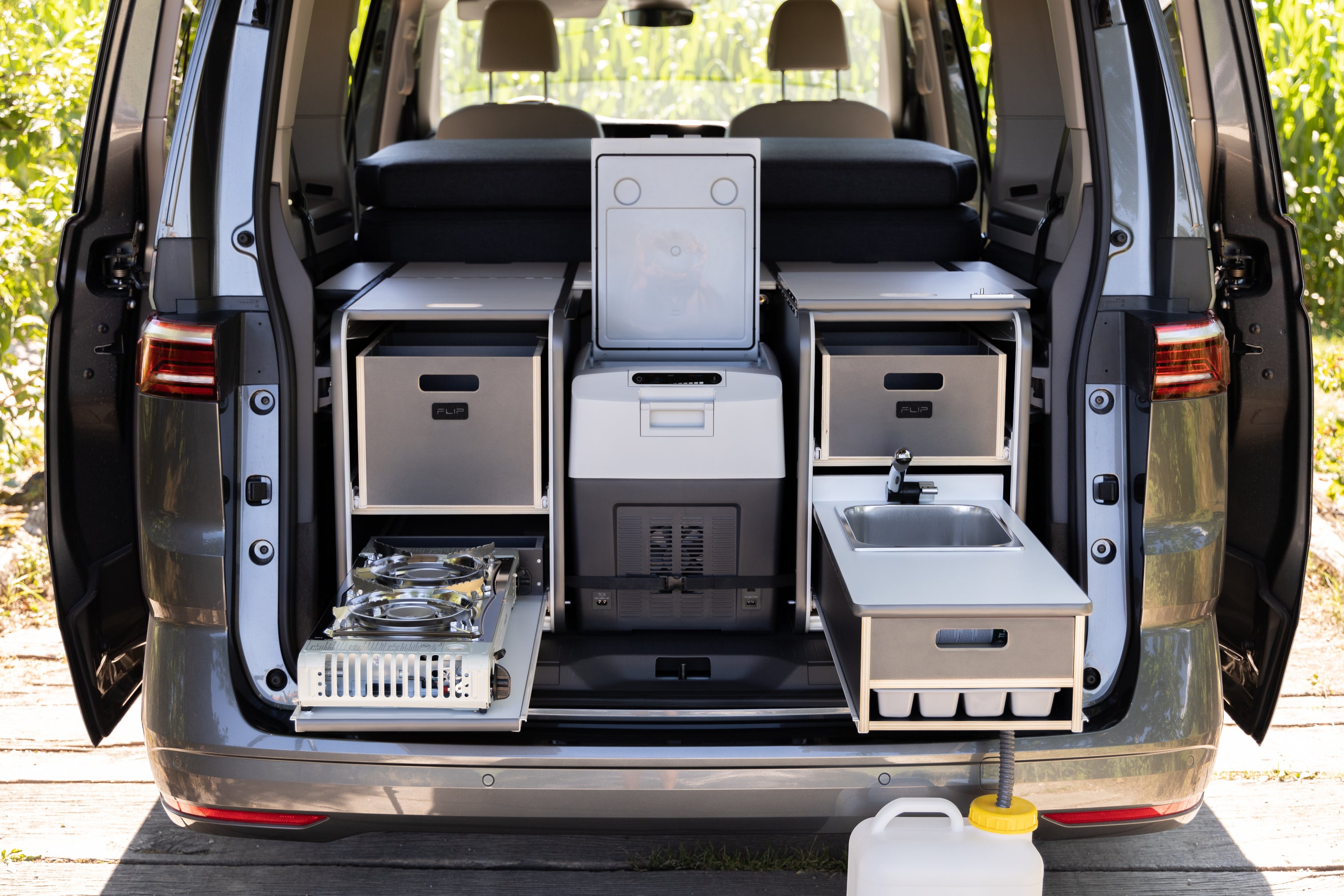 FLIP Camping Box - Luxurious Campervan Module