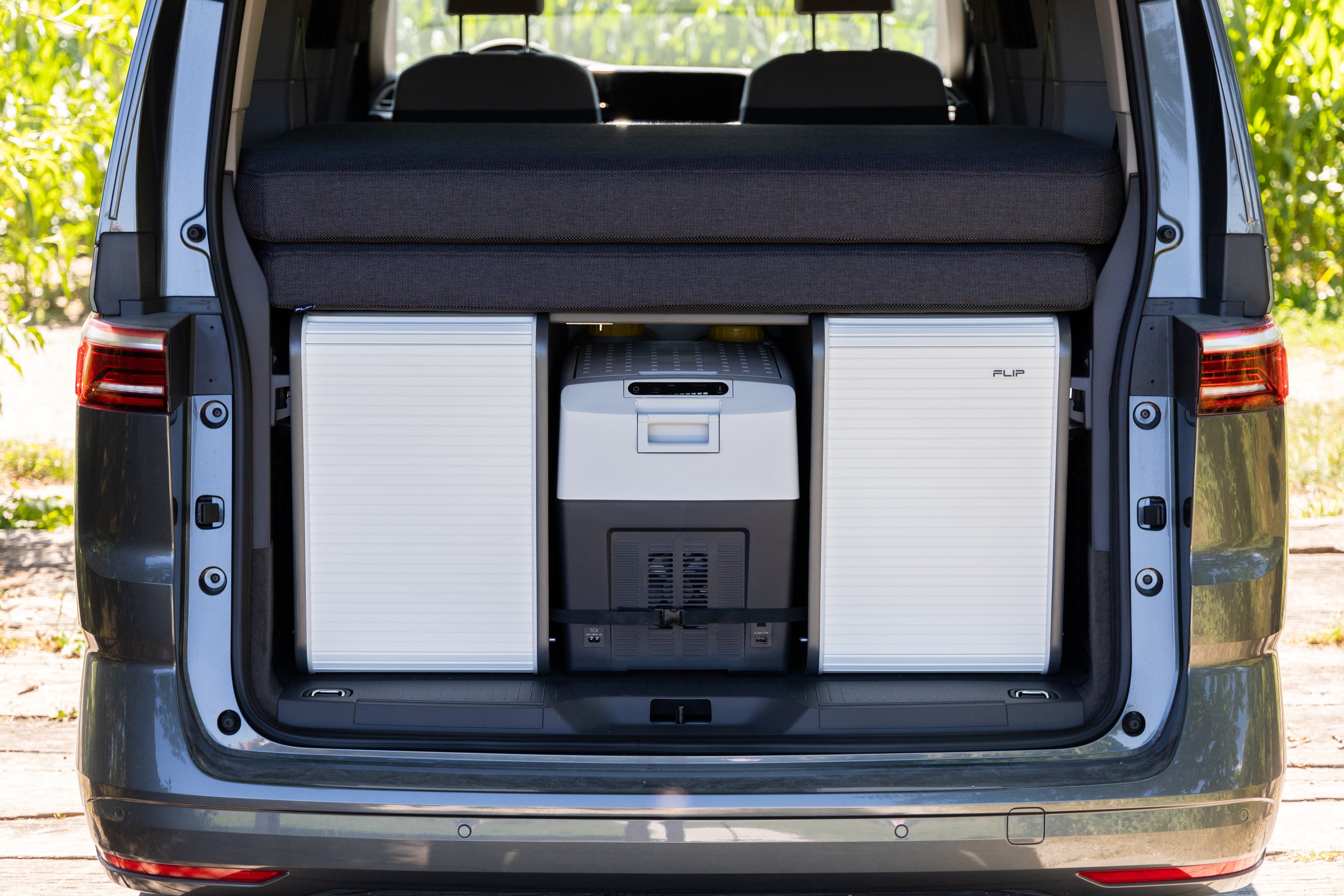 FLIP Camping Box - Luxurious Campervan Module