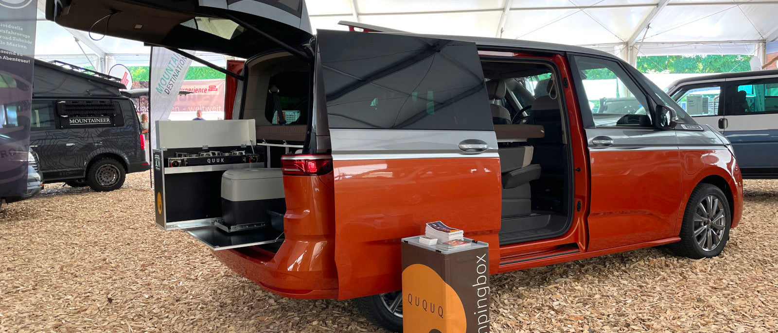QUQUQ BusBox 3 - Campervan modul til VW T7 Multivan