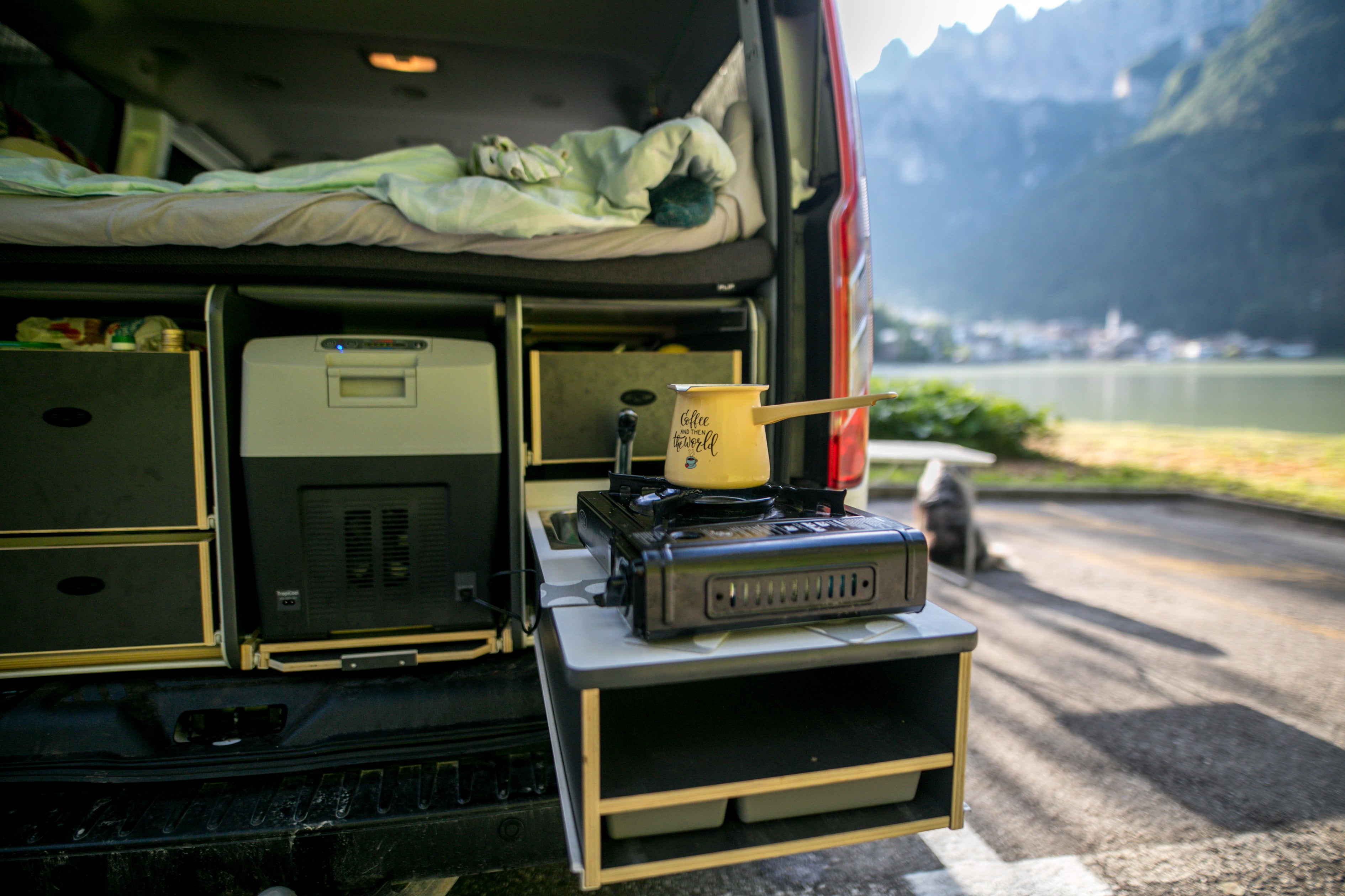 FLIP Camping Box - Luxurious Campervan Module