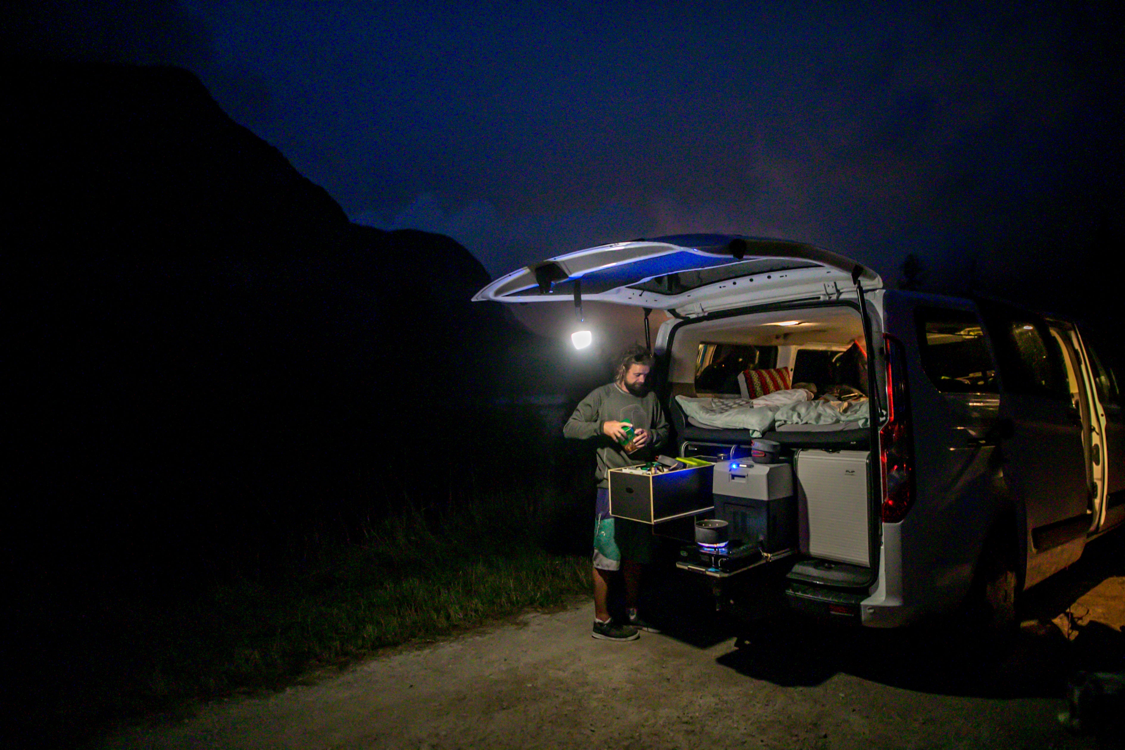 FLIP Camping Box - Luxurious Campervan Module