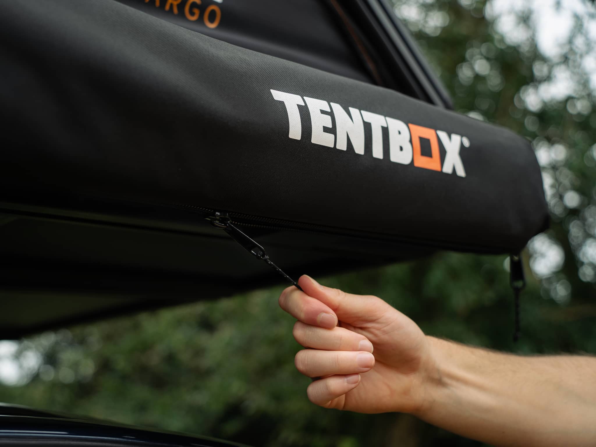 TentBox Universal Side Awning - Awning for the car