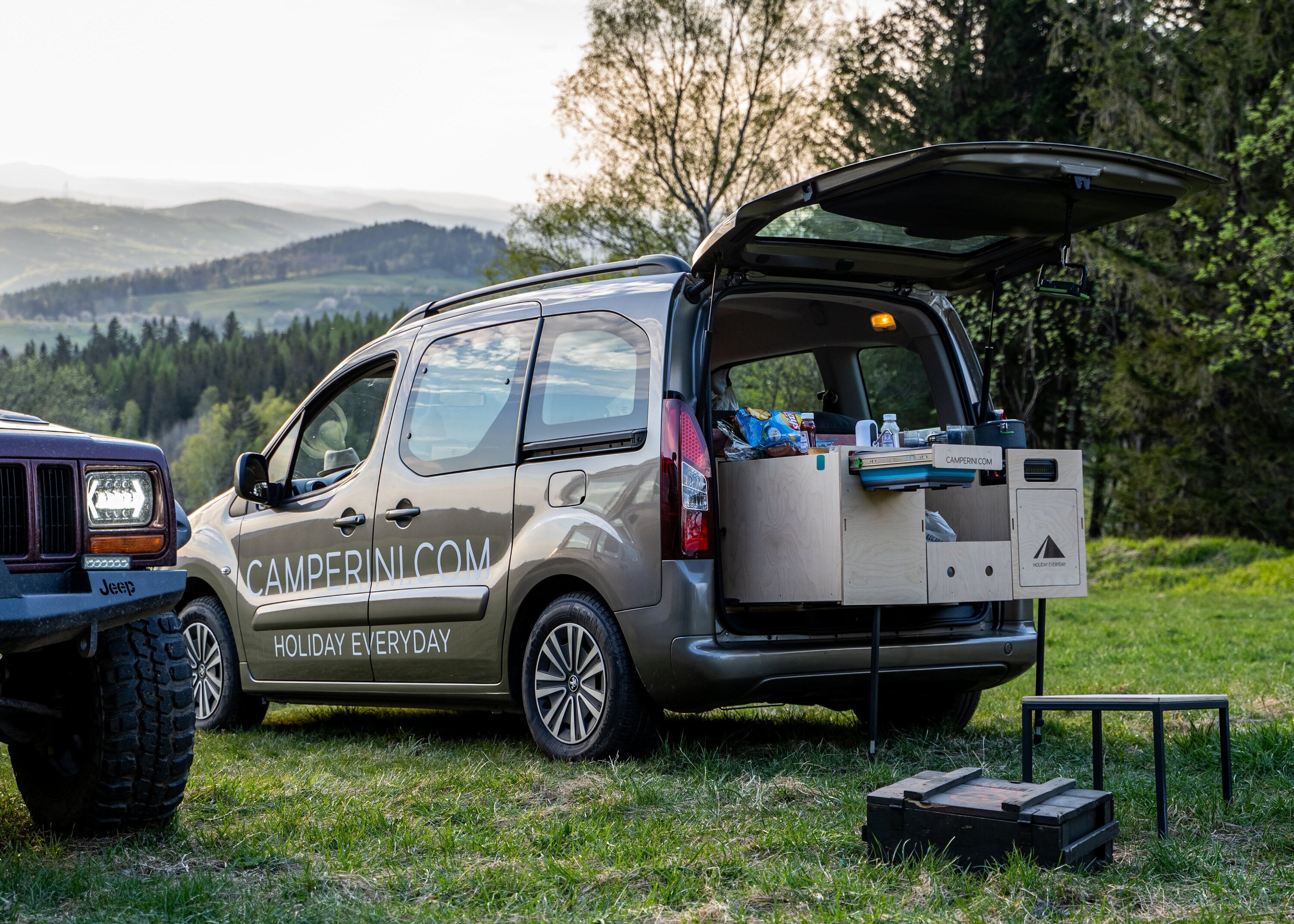 Camperini MAXI – Innovatives und qualitätsbewusstes Campervan-Modul