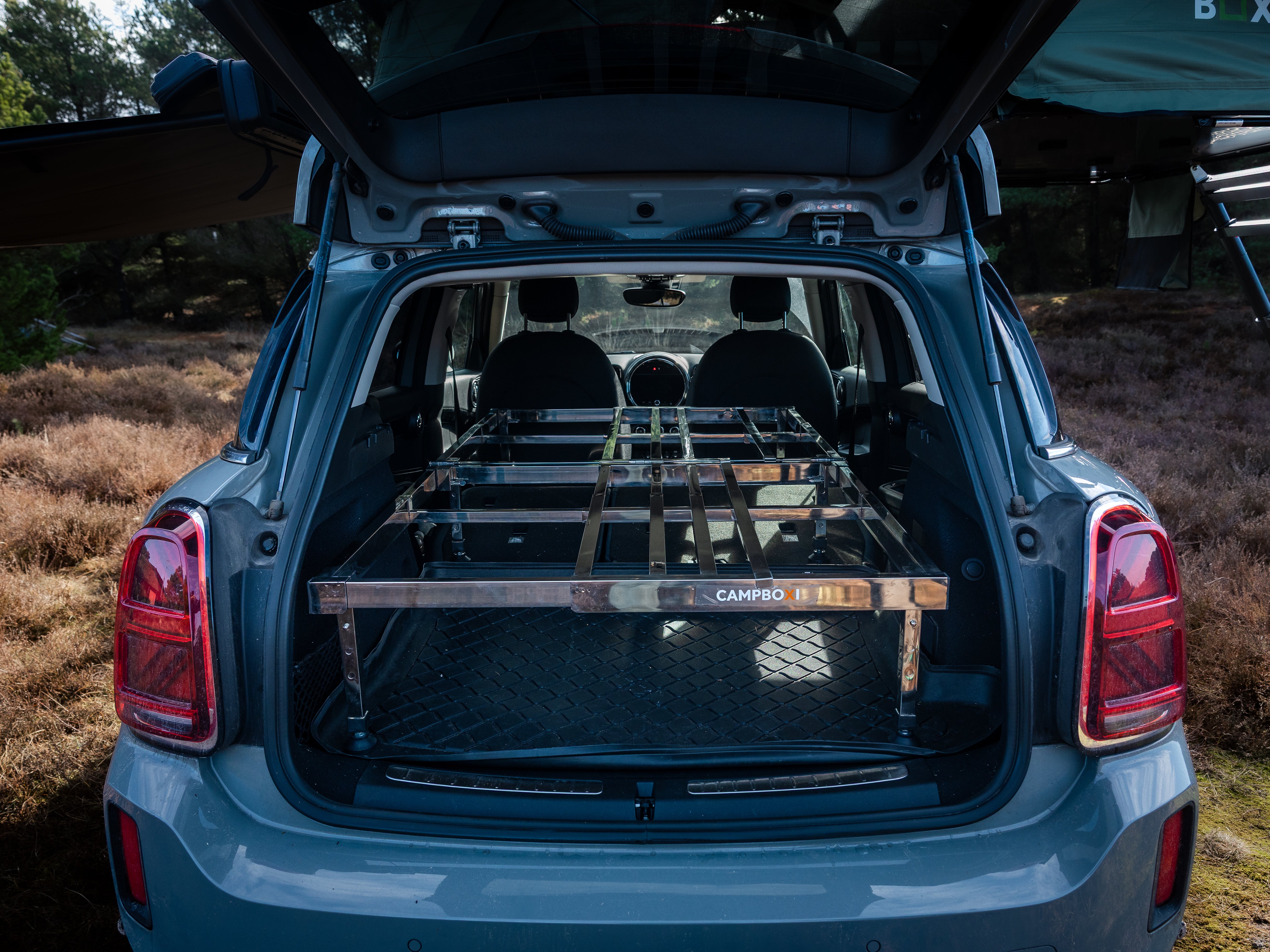 CampBoxi Unifit - Flexibel och justerbar sängram för din vardagsbil