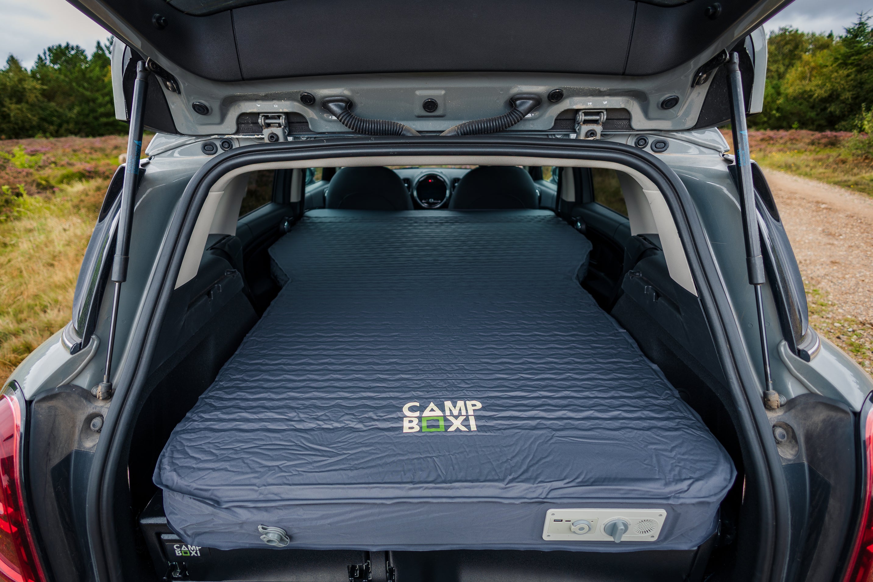 CampBoxi Kitchenfit - Alt-i-ét Camper Box til hverdagsbiler