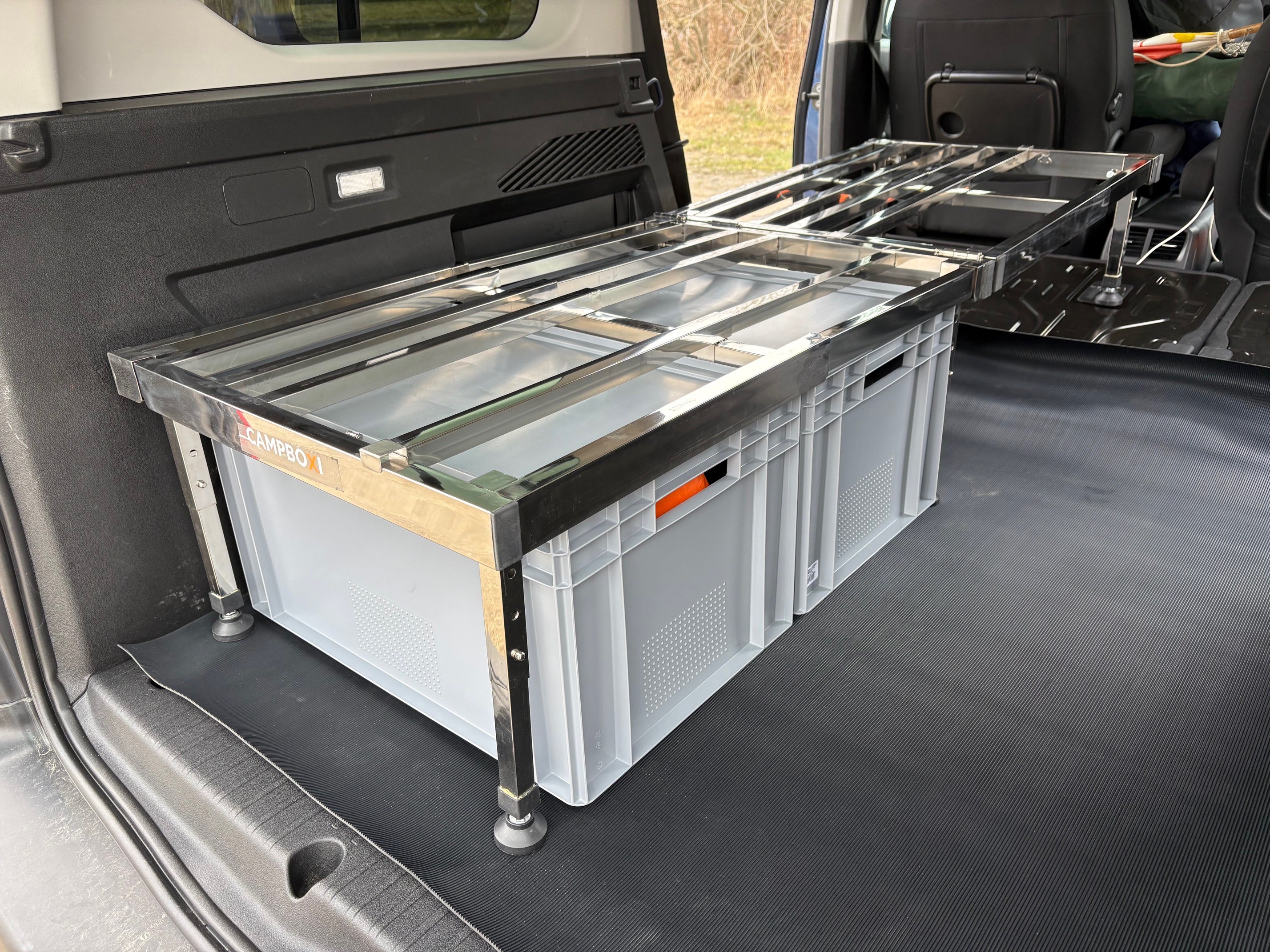 CampBoxi Unifit – Flexibles und verstellbares Bettgestell für Ihr Alltagsauto