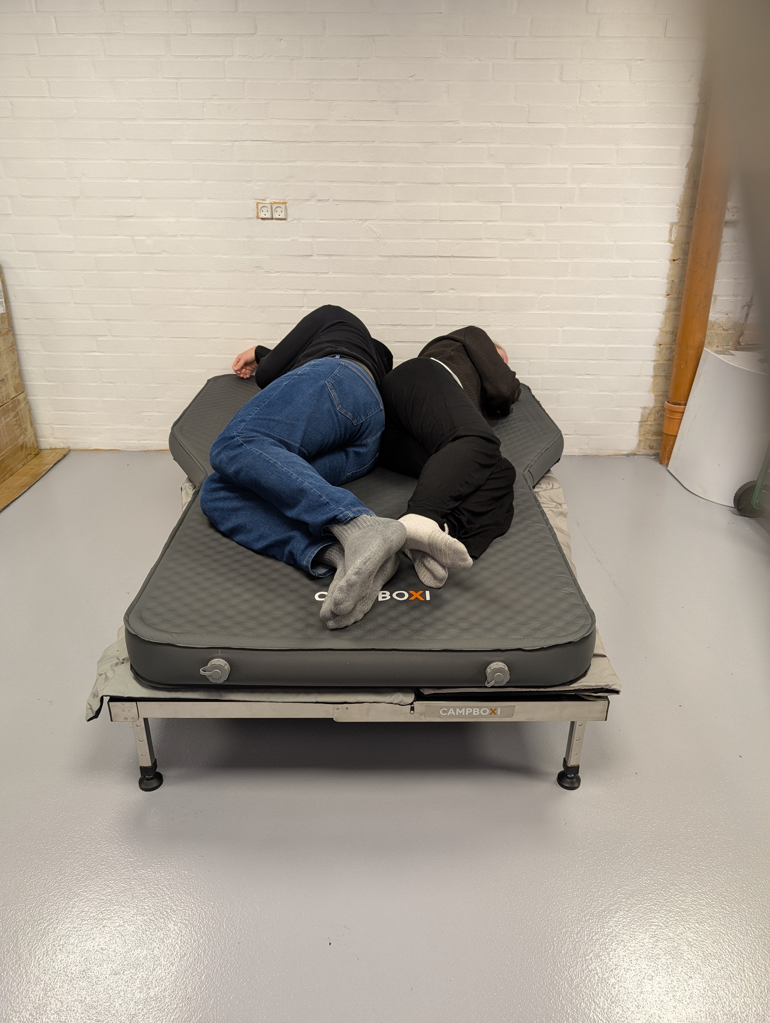 CampBoxi Unifit - Fleksibel og justerbar sengeramme til din hverdagsbil