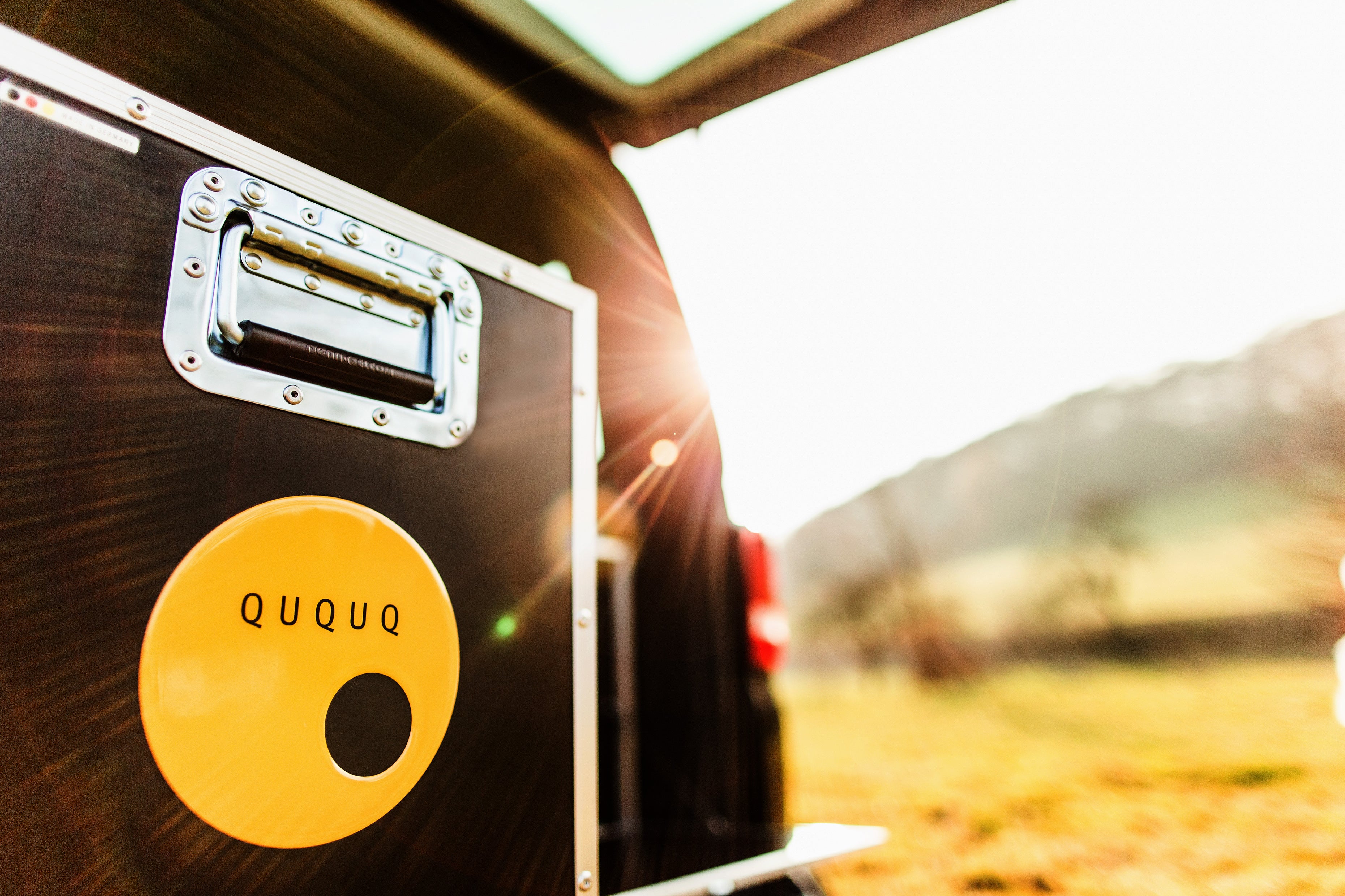 QUQUQ BusBox 1/2 - Husbilsmodul för minibussar och skåpbilar