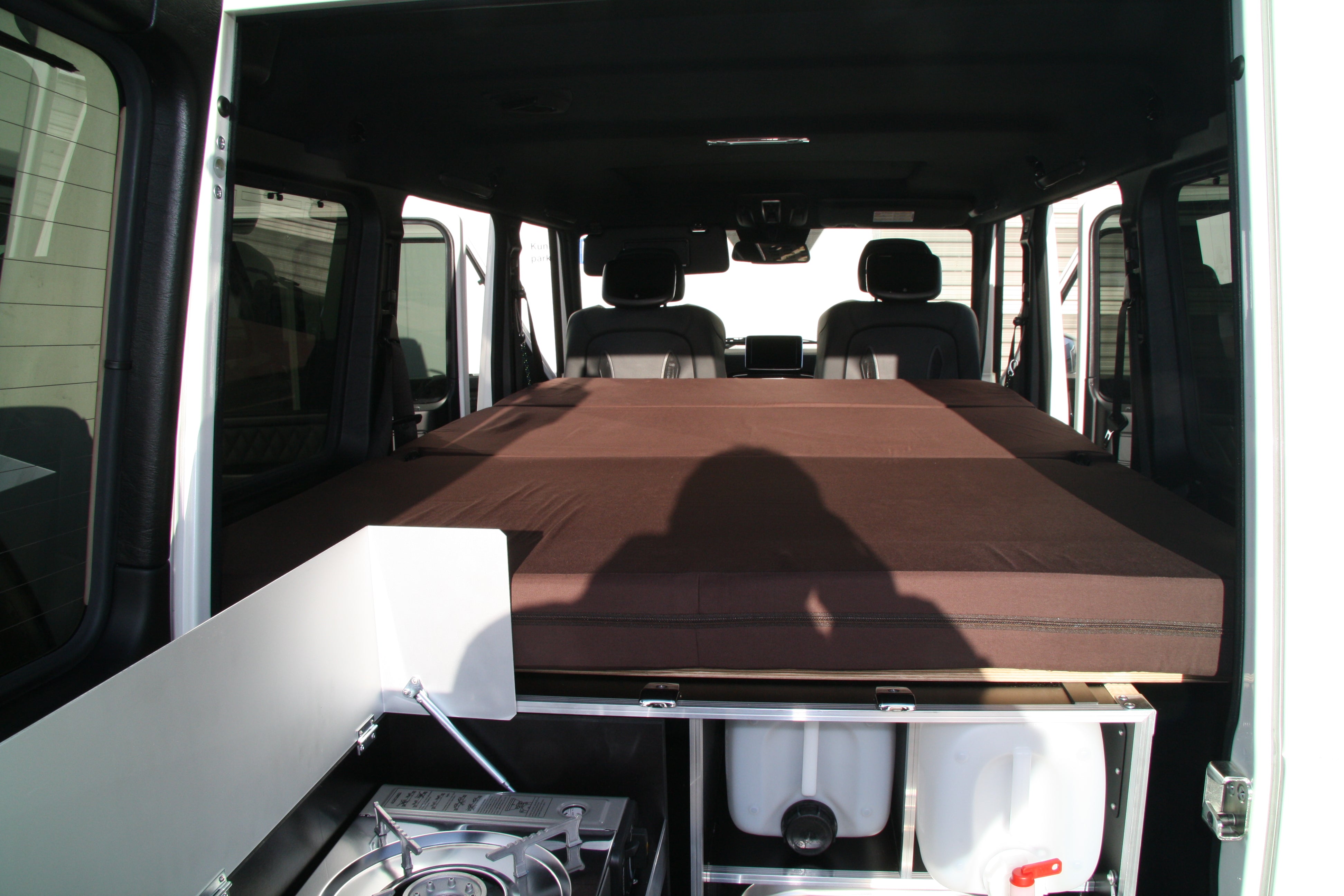 QUQUQ G-Box - Campervan module for Mercedes G-class