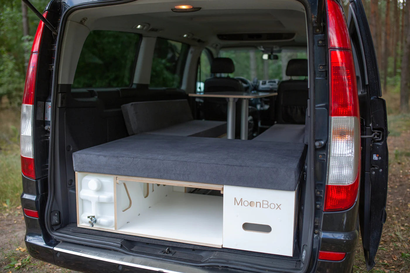 MoonBox 119 - Campervan module for larger cars 