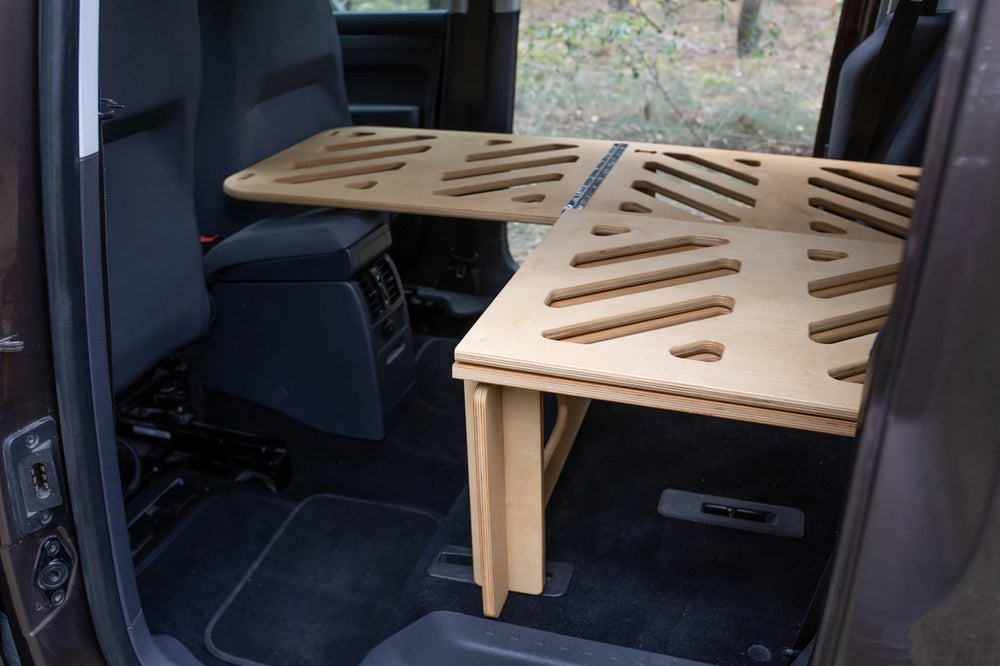 MOONBOX 115 Modify – Campervan-Modul mit Sitzgruppe